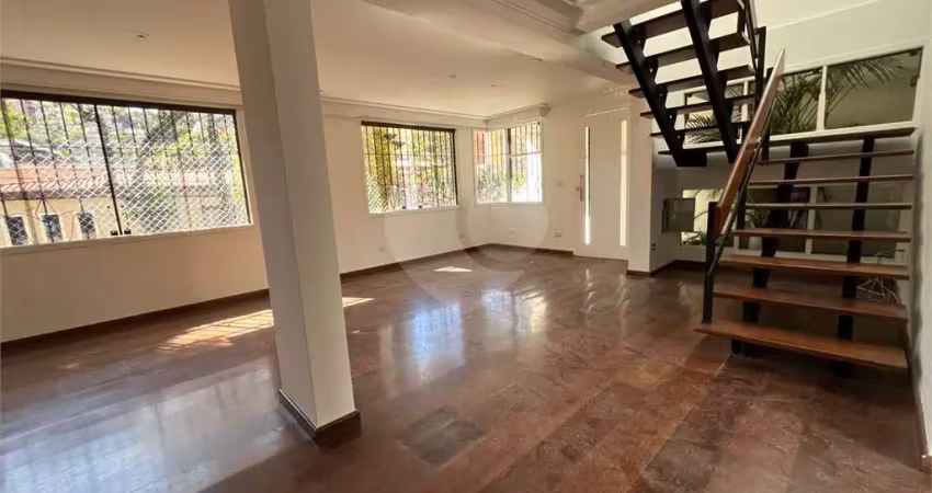 Casa com 4 quartos para alugar na Ministro Américo Marco Antônio, --, Vila Madalena, São Paulo