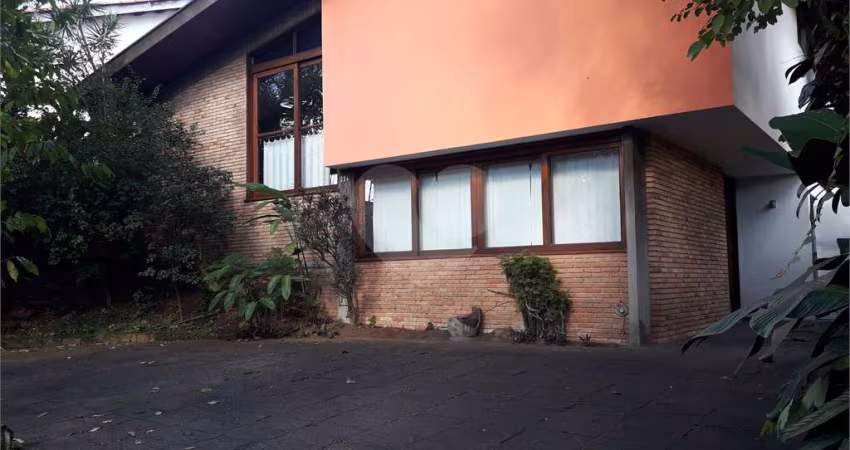 Casa com 3 quartos à venda em Alto De Pinheiros - SP