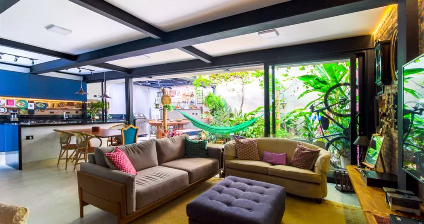 Casa de vila com 2 quartos à venda em Pinheiros - SP