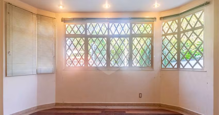 Casa térrea com 3 quartos à venda em Vila Madalena - SP