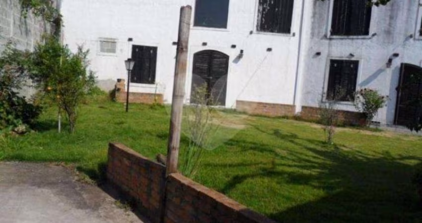 Sobrado com 2 quartos à venda ou para locação em Vila Pirajussara - SP