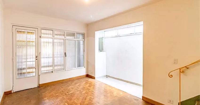 Casa com 2 quartos à venda na Rua Padre Carvalho, --, Pinheiros, São Paulo