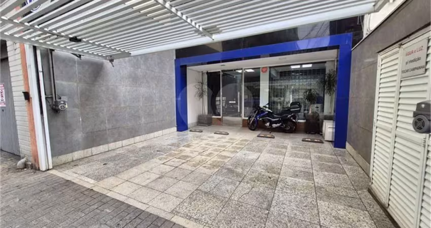Casa à venda na Rua Tupi, --, Santa Cecília, São Paulo