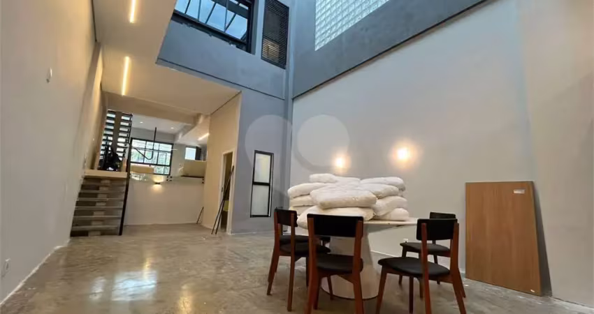 Casa com 3 quartos à venda na Sararé, --, Vila Madalena, São Paulo