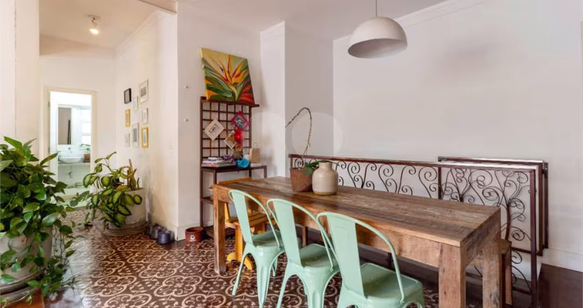 Casa com 3 quartos à venda na Rua Pombal, --, Sumaré, São Paulo