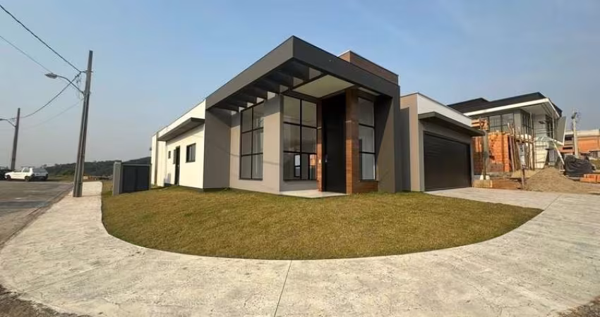 Casa à venda no Azambuja, Brusque 