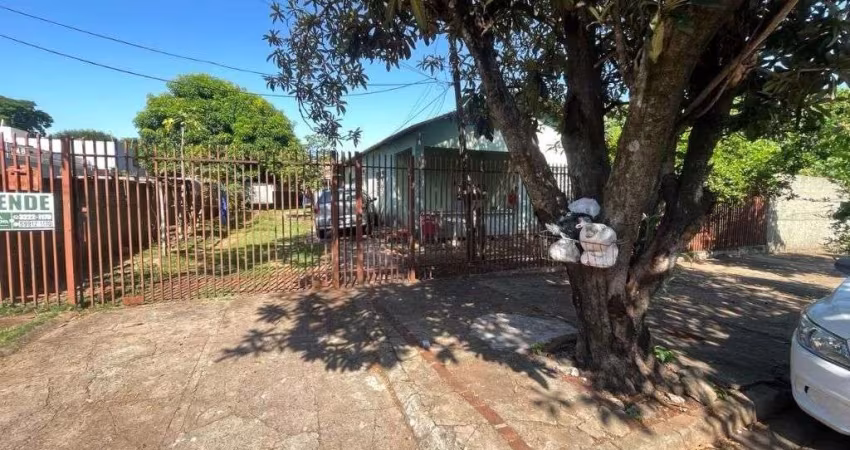 Casa à venda com 3 quartos na Zona 06 em Maringá