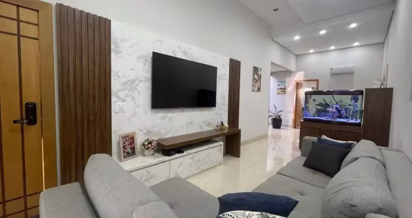 Casa semi mobiliada á venda no jardim imperial em maringá
