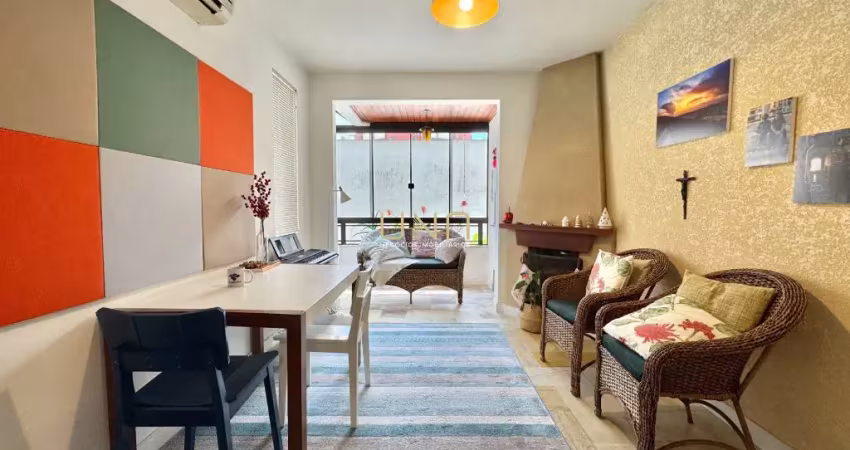 Apartamento á venda, com 2 quartos e vaga de garagem no bairro trindade próximo da ufsc