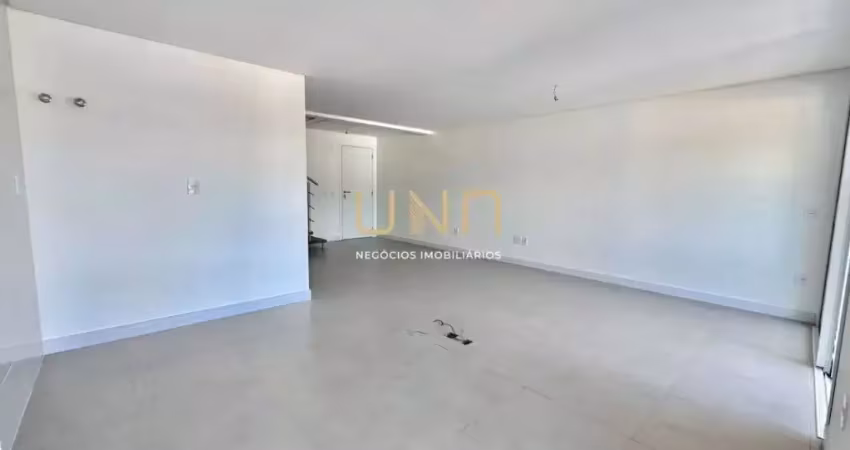 Excelente apartamento duplex com 1 suíte e 1 vaga de garagem no bairro joão paulo/ florianópolis.