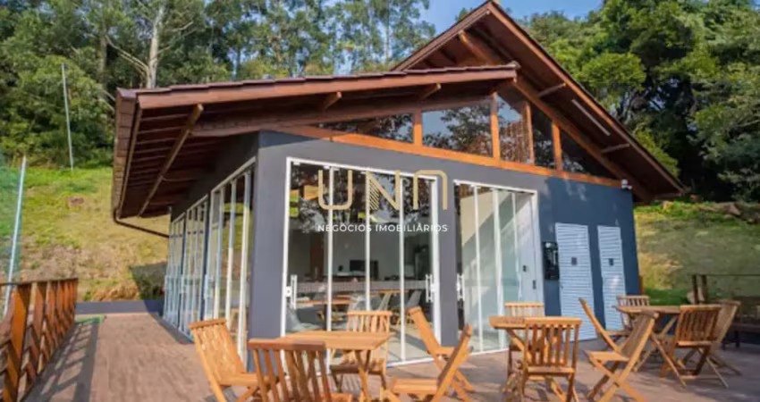 Casa 4 suítes no condomínio green hills – região norte da ilha