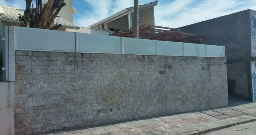 Casa à venda em capoeiras  florianópolis/sc 3 dorm. 1 suite