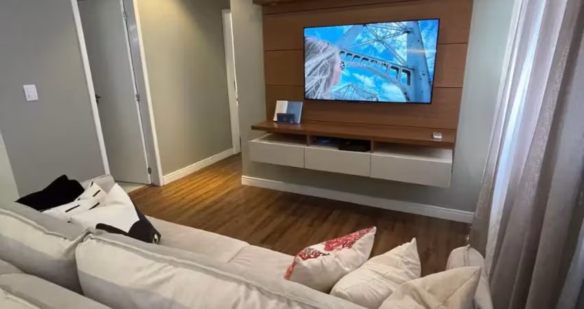 Lindo apartamento na agrnômica com 2 dromitórios, sendo uma suíte com garagem
