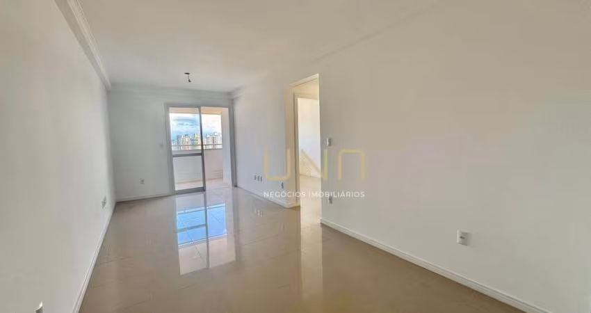 Apartamento em localização imperdível, próximo ao shopping Itaguaçu, com 03 quartos.