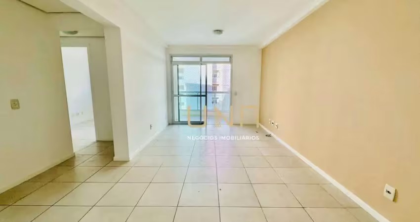 Excelente apartamento de 02 quartos no bairro itacorubi, com vaga de garagem coberta.