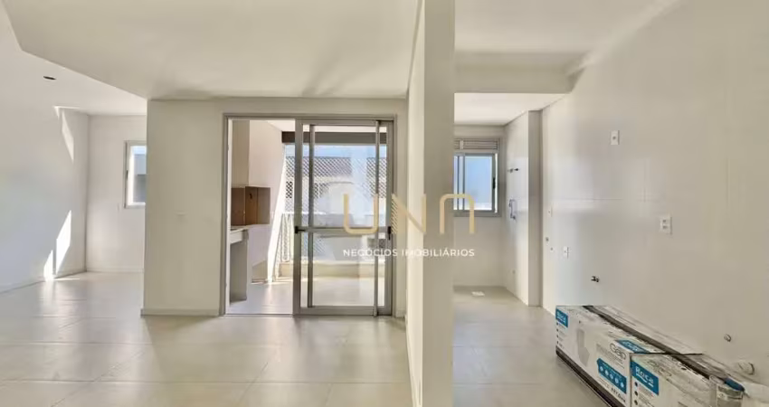 Duplex a venda no bairro estreito, 02 quartos e vaga de garagem.