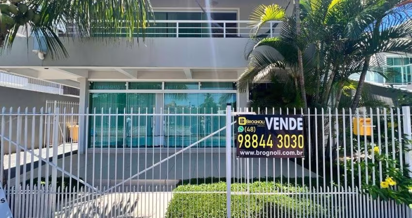 Pousada com 5 apartamentos privativos, 433 m², em Canasvieiras, Florianópolis