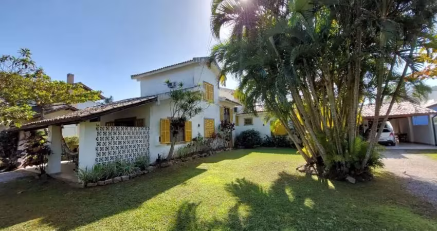 Casa Residencial em Ponta Das Canas