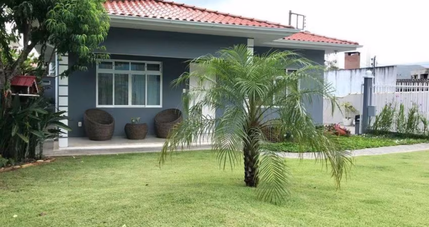 Casa Residencial/Comercial em Canasvieiras