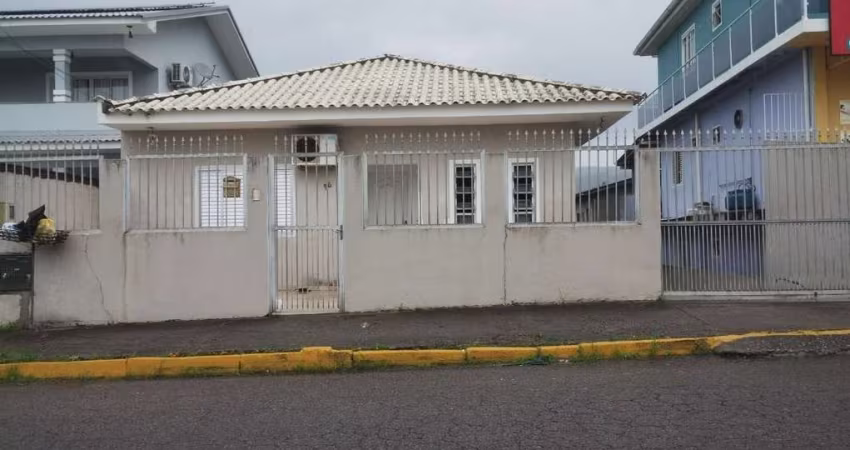 Casa Residencial em Jardim Janaina