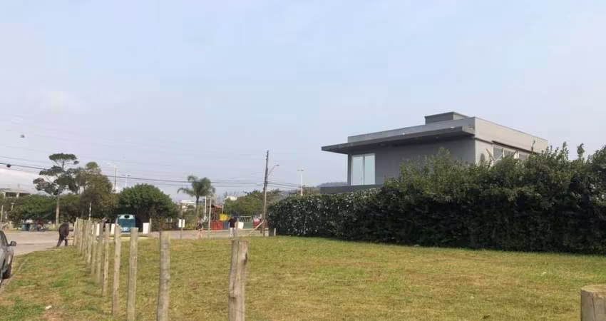 Terreno com escritura Pública - Praia do  Campeche SC