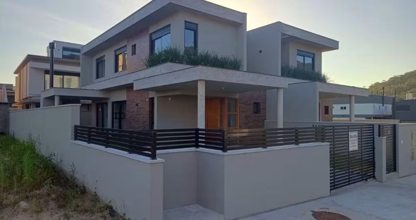 Casa Residencial em Rio Tavares