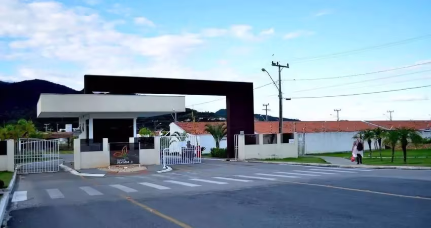 Casa em condomínio fechado com 3 quartos à venda na Avenida Paulo Roberto Vidal, 2568, Bela Vista, Palhoça