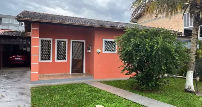 Casa com 3 quartos à venda na Rua Vento Sul, 598, Campeche, Florianópolis