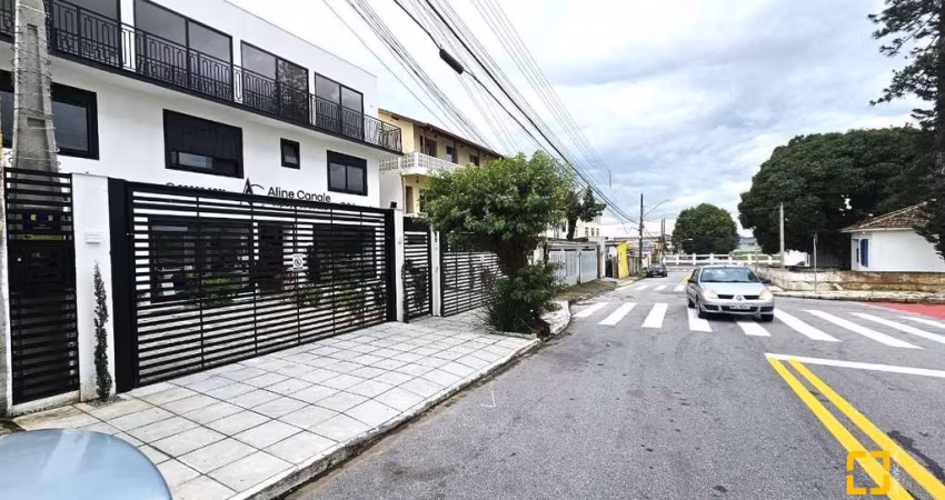 Prédio de 3 andares no Jardim Atlântico, garagem, excelente localização e vista para o mar