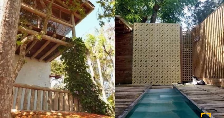 Casa para venda 4 dormitórios no Sambaqui - 332 m2