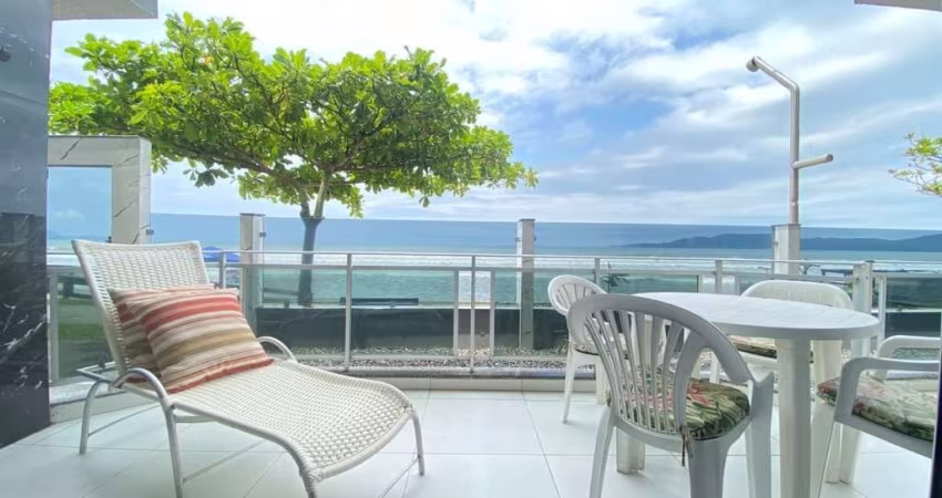 Apartamentos em Meia Praia