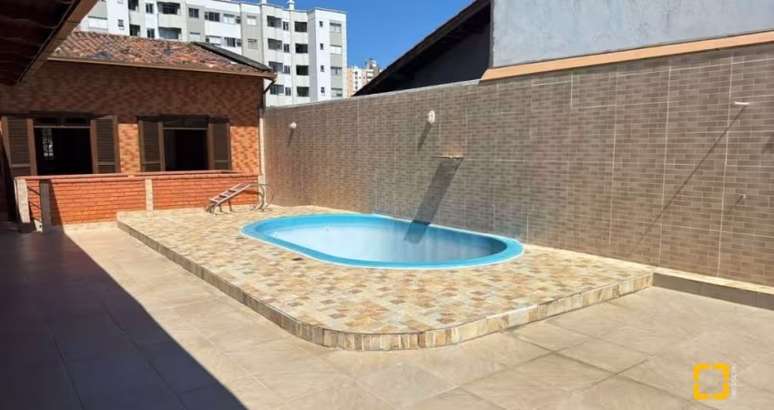 Casa com 5 quartos sendo 5 suites em Barreiros são José