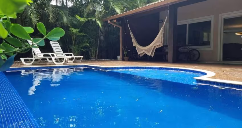 Casa em Condomínio -Praia Mole