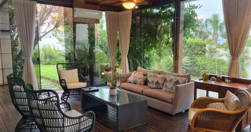 Casa em Condomínio em Cacupé