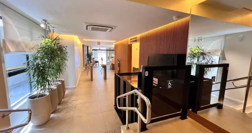 Sala comercial com 163 m² privativos e 2 vagas de garagem, no Centro Executivo Pedro Xavier.