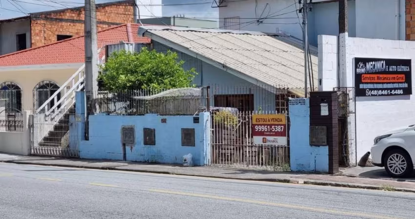 Terreno com 04 casas em Areias na fente do Giassi.