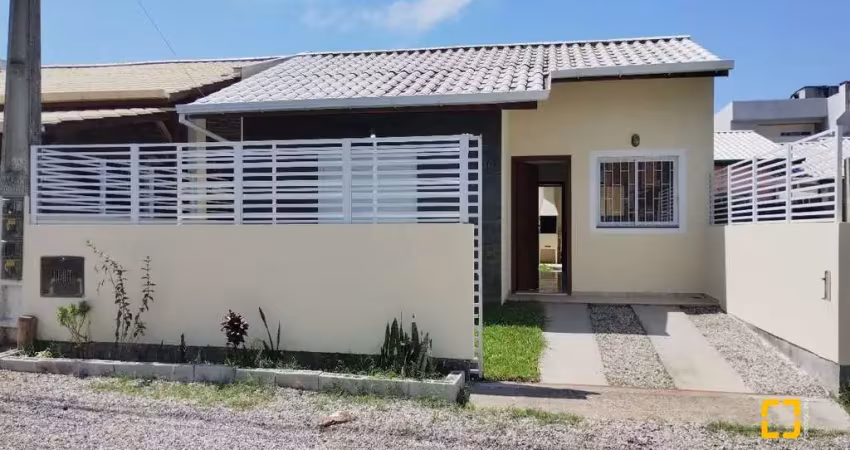 Casa Residencial em Ingleses do Rio Vermelho