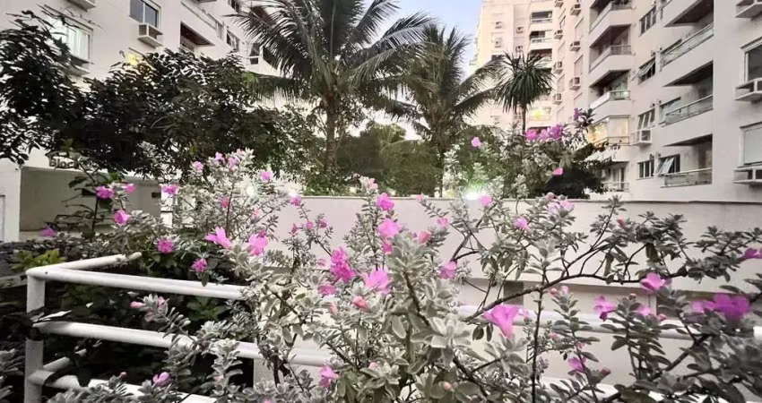 Apartamento 3 dormitórios, suíte, 3 vagas, na Trindade, Florianópolis/SC