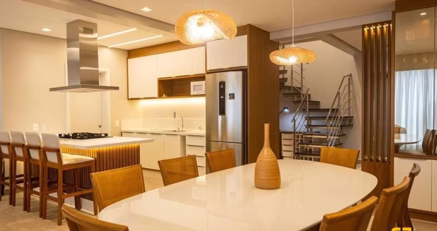 Brognoli vende - Duplex a poucos passos da praia da Cachoeira do Bom Jesus.