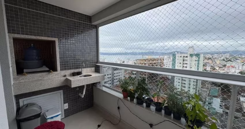 Apartamento à venda em Barreiros - São José/SC   Lindo, decorado e com vista mar!