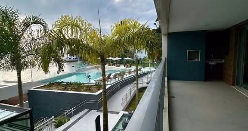 Apartamento 3 Suítes Cacupé