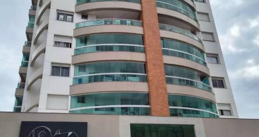 Apartamento com 106 m2, 3 dorm, suite no Ed. Elegance Residence - Bairro Canto em Florianópolis/SC