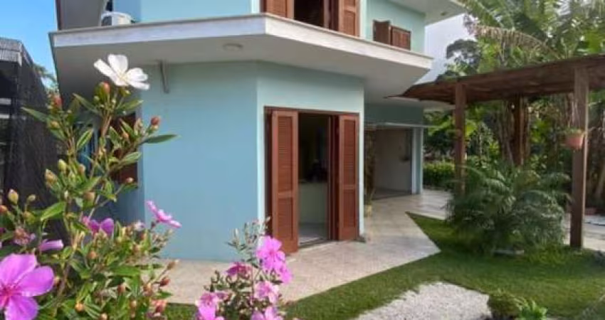 BROGNOLI VENDE - Ampla Casa à Venda no Bairro Vargem Grande | Florianópolis
