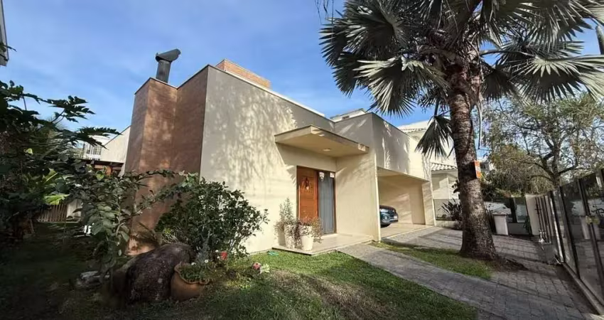 Casa com 5 quartos à venda na Rua da Escova de Garrafa, 152, Cachoeira do Bom Jesus, Florianópolis