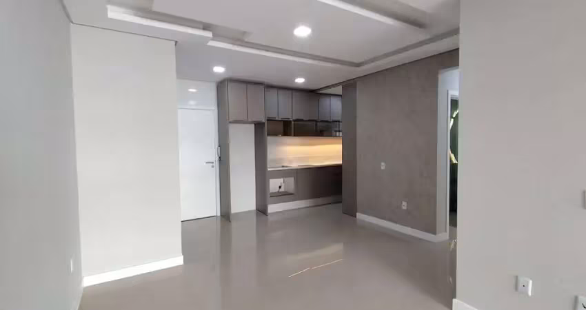 Brognoli vende - apartamento 2 dormitórios, 300 metros da praia das gaivotas nos ingleses