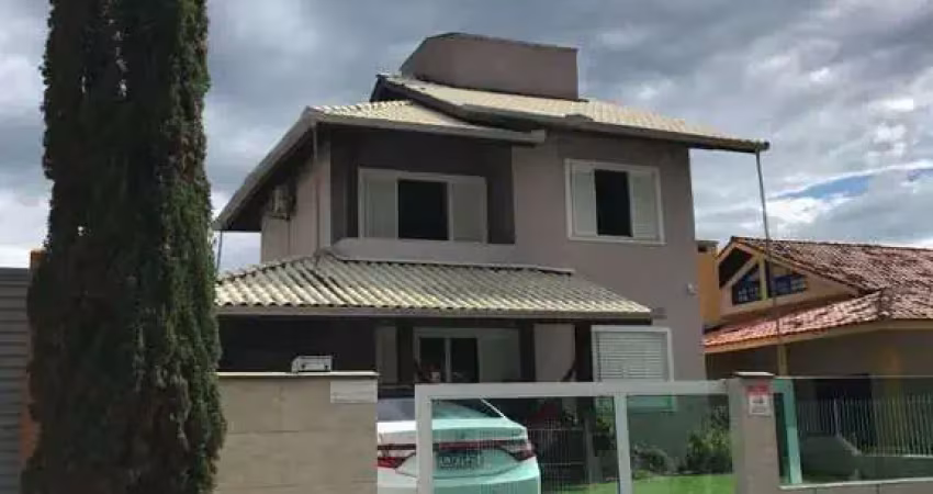 Casa com 3 quartos e 154m² à venda nos açores por r$ 1.600.000