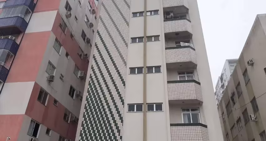 Apartamento com 3 quartos à venda na Rua Brasilpinho, 164, Kobrasol, São José