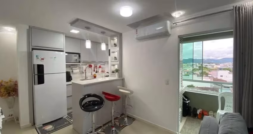 Apartamento de 02 dormitórios sendo 01 suíte no centro de palhoça -sc