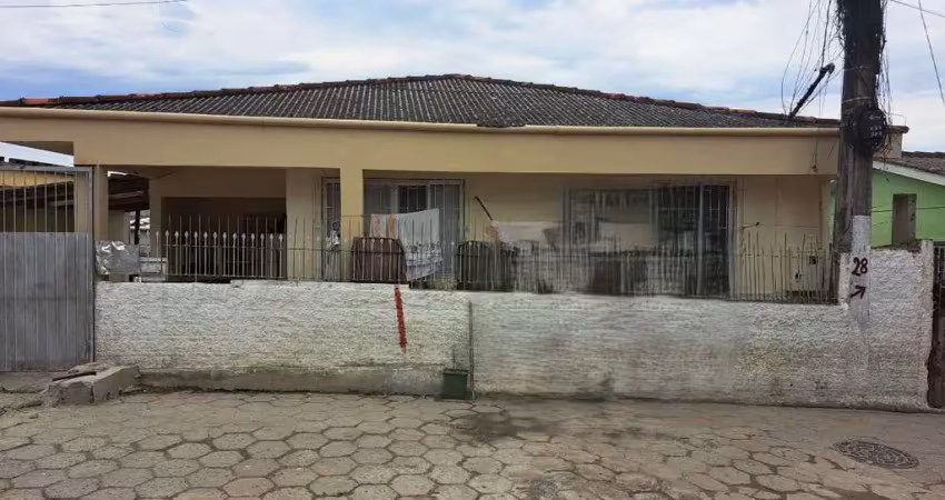 Casa com 3 quartos à venda na Doze de Julho, 310, Monte Cristo, Florianópolis