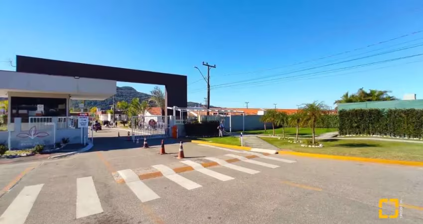 Casa em condomínio fechado com 3 quartos à venda na Avenida Paulo Roberto Vidal, 2490, Bela Vista, Palhoça
